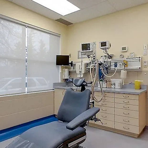 Surgical treatment room in the oral surgery office